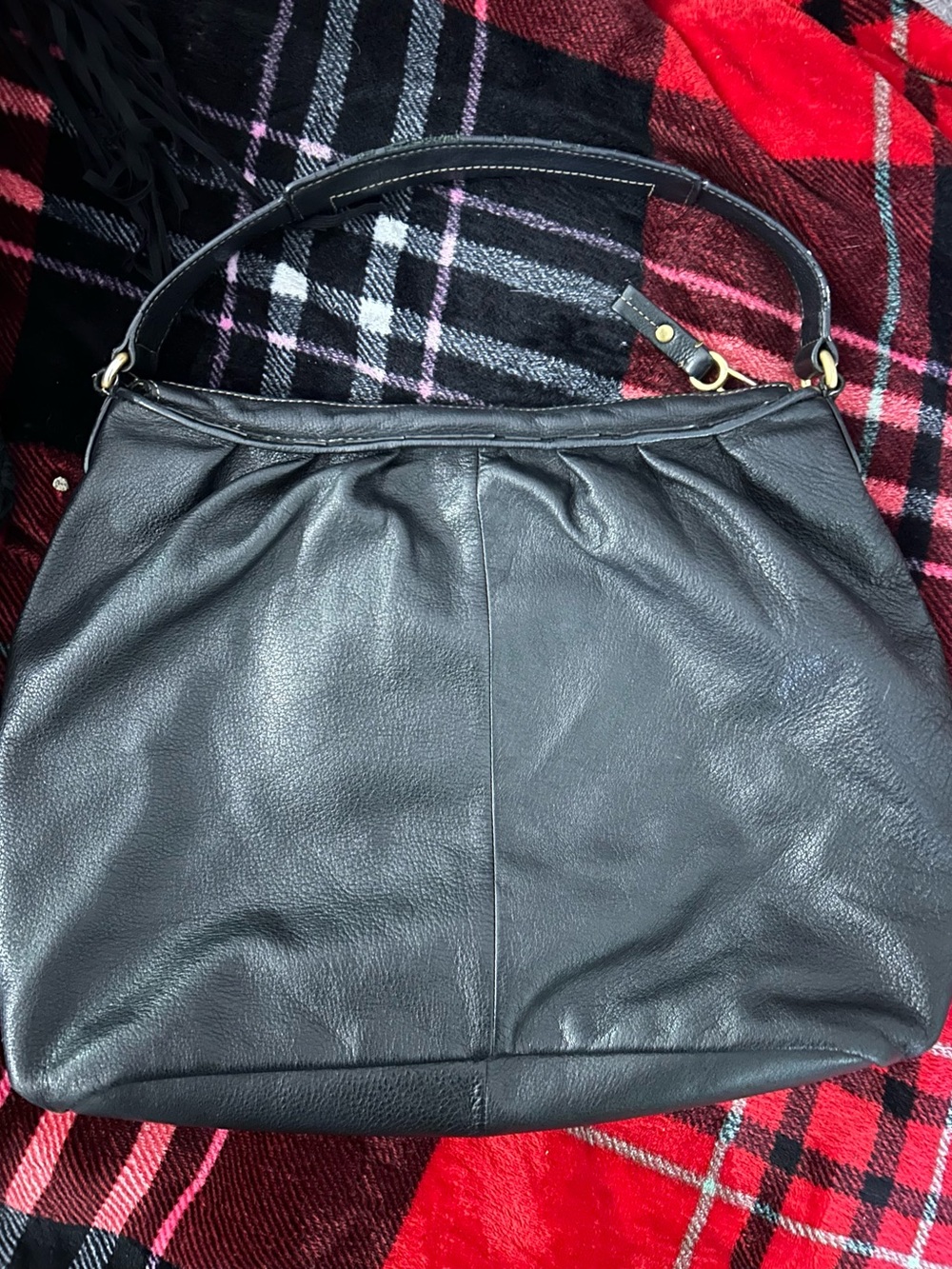 Juicy Couture Black Leather Shoulder Bag with Gold Hardware Charm - Picture 3 of 5